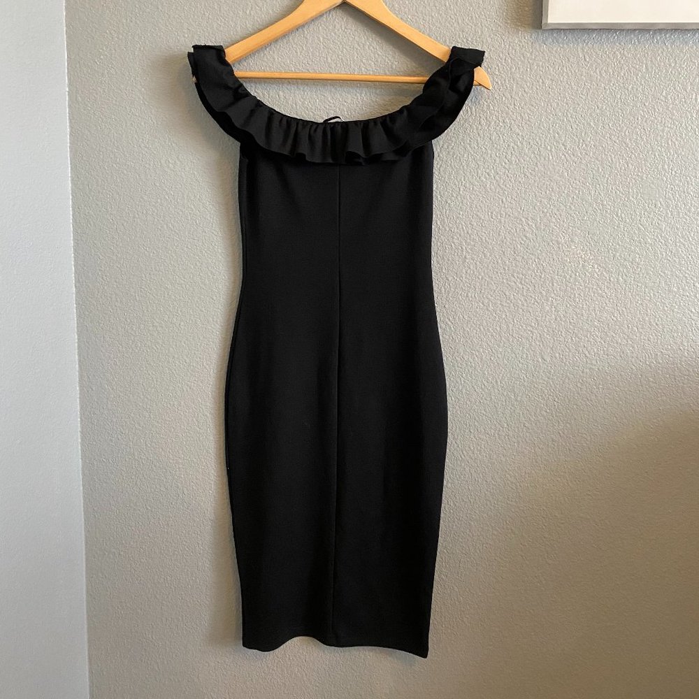 Zara Off shoulder fitted dress